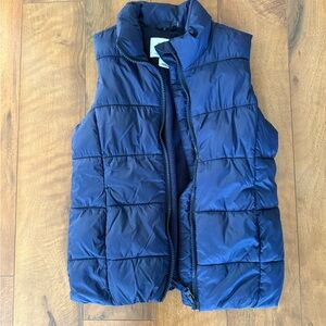 Old Navy puffer vest, youth medium, navy blue
